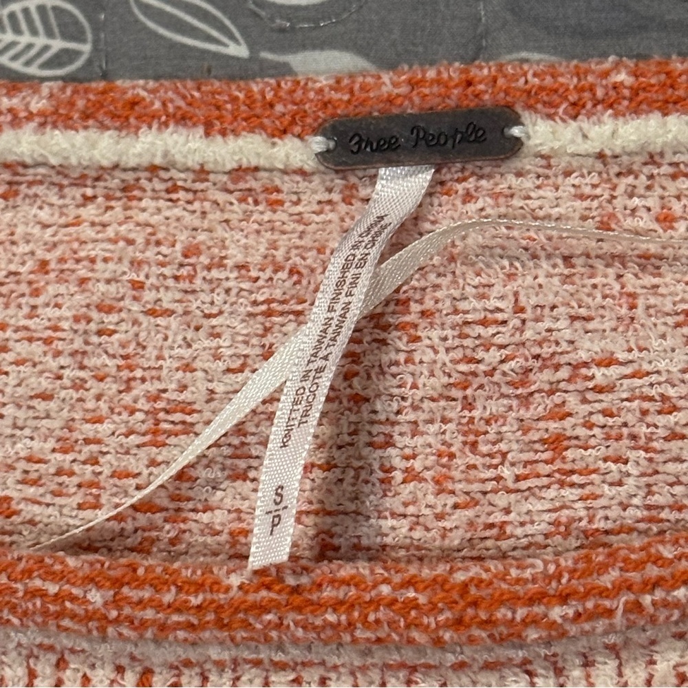 FREE PEOPLE Orange Sweater, size small - Picture 3 of 10